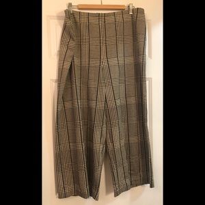 Black & white plaid wide leg crop pants